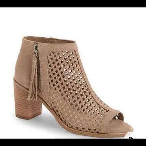 Vince Camuto Tresin suede leather perforated bootie